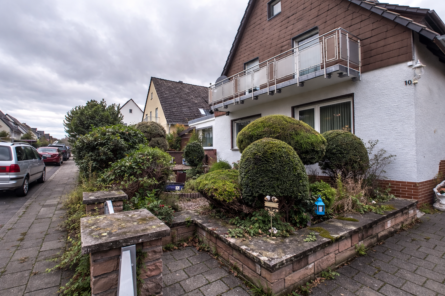 Vorher Gartenpflege